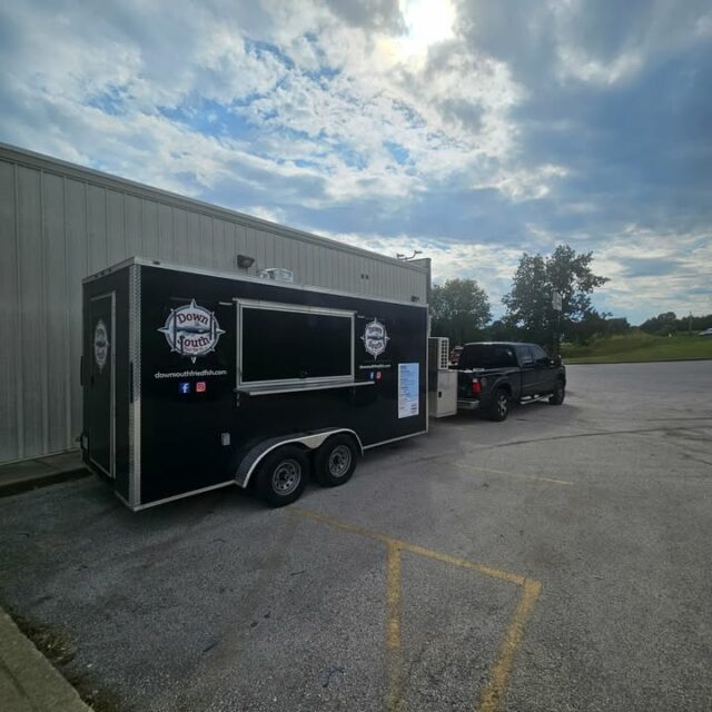 Highlandville!
Down South is here for you!
Catch us at the Dollar General until 7pm!