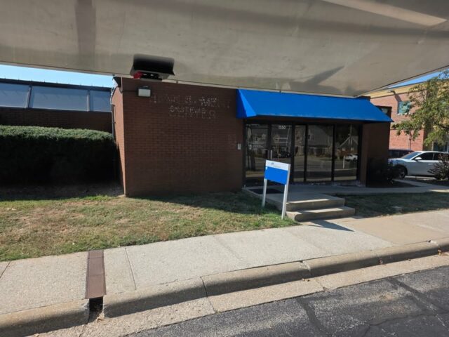 SPRINGFIELD!! Down South is at Cox on East Sunshine Street!  If you're looking for your favorite fish and fry, wait no longer and catch us until 1:30PM.